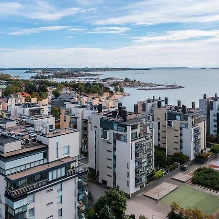 Spacious Home With Four Terrace, Sauna, Sea View ヘルシンキ エクステリア 写真
