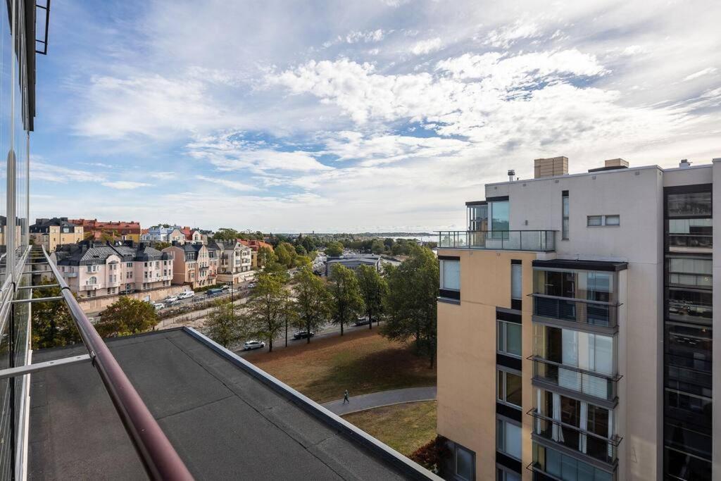 Spacious Home With Four Terrace, Sauna, Sea View ヘルシンキ エクステリア 写真