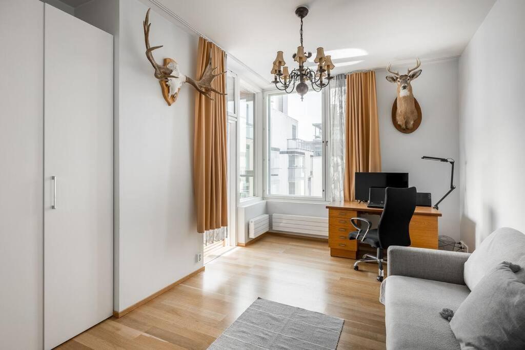 Spacious Home With Four Terrace, Sauna, Sea View ヘルシンキ エクステリア 写真
