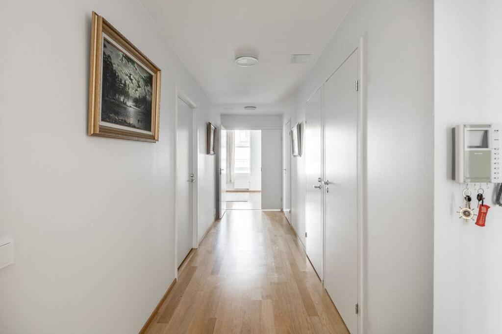 Spacious Home With Four Terrace, Sauna, Sea View ヘルシンキ エクステリア 写真
