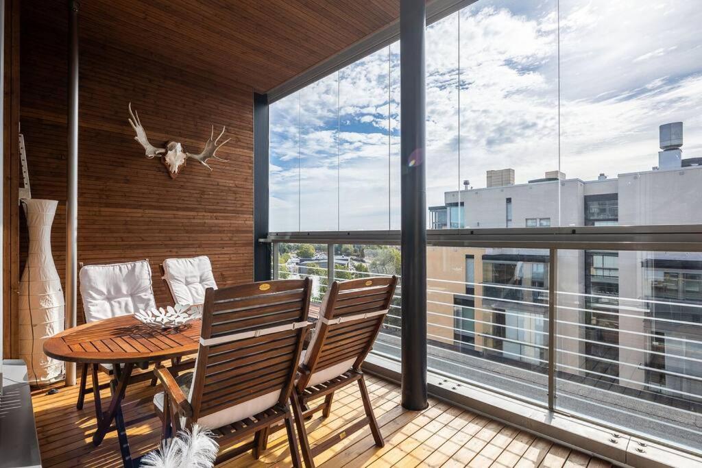Spacious Home With Four Terrace, Sauna, Sea View ヘルシンキ エクステリア 写真